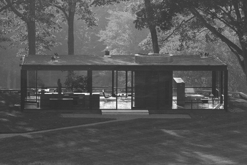 Christopher Peterson, <em>The Glass House in New Canaan, Connecticut</em>. Courtesy of Christopher Peterson, Creative Commons