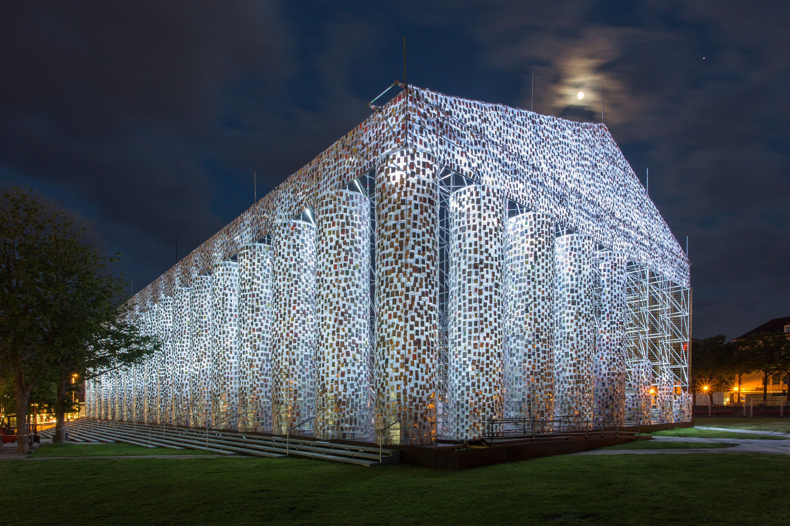 Marta Minujín, <em>The Parthenon of Books</em>, 2017. Steel, books, and plastic sheeting, Friedrichsplatz, Kassel. Photo: Roman März